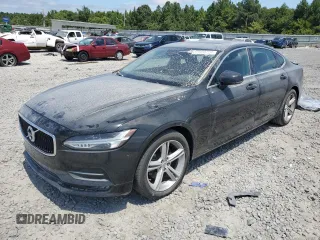 2018 Volvo S90 Momentum with VIN LVY102AK1JP050438, listed as a Copart auction lot 65908724 with 78,110 mi miles and Salvage Title. Bid and sale history available at carsss.com. Image 1.