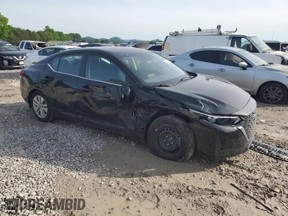 2025 Nissan Sentra S z VIN 3N1AB8BV1SY219311, wystawiony jako Copart lot #56207505 z przebiegiem 11 470 mil mil oraz Szkoda całkowita • Salvage title. Historia ofert i sprzedaży dostępna na DreamBid. Obrazek 4.