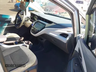 2017 Chevrolet Bolt EV LT z VIN 1G1FW6S02H4186534, wystawiony jako IAAI lot #41851755 z przebiegiem 129 483 mil mil oraz . Historia ofert i sprzedaży dostępna na DreamBid. Obrazek 5.