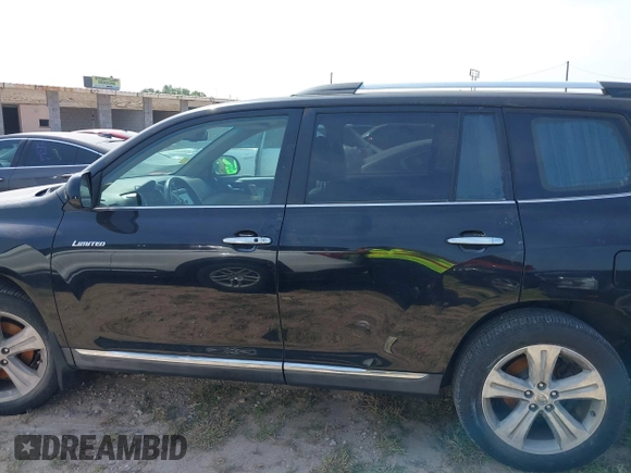 2012 Toyota Highlander Limited with VIN 5TDYK3EH7CS053065, listed as a IAAI auction lot 41929306 with 180,017 mi miles and . Bid and sale history available at DreamBid. Image 14.