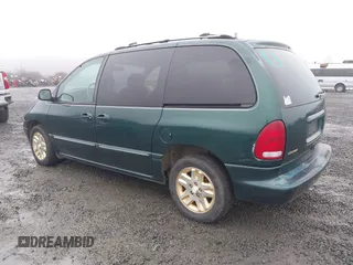 1996 Dodge Caravan z VIN 1B4GP55L7TB313983, wystawiony jako IAAI lot #41343592 z przebiegiem 165 952 mil mil oraz . Historia ofert i sprzedaży dostępna na DreamBid. Obrazek 3.