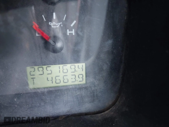 2007 Ford F-150 XL with VIN 1FTRF12257NA06206, listed as a IAAI auction lot 41973920 with 295,169 mi miles and . Bid and sale history available at DreamBid. Image 15.