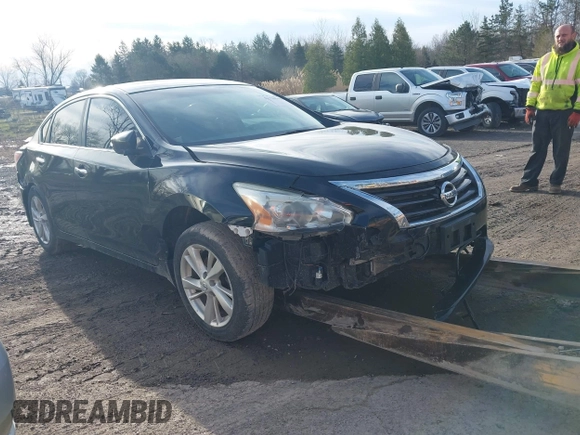 2014 Nissan Altima 2.5 with VIN 1N4AL3AP9EC127186, listed as a IAAI auction lot 41724544 with 115,879 mi miles. Bid and sale history available at carsss.com. Image 1.