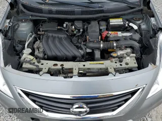 2014 Nissan Versa S Plus z VIN 3N1CN7AP0EL816013, wystawiony jako Copart lot #59020155 z przebiegiem 176 329 mil mil oraz Czysty tytuł • Clean title. Historia ofert i sprzedaży dostępna na DreamBid. Obrazek 11.
