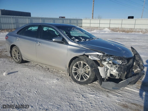 2015 Toyota Camry XLE with VIN 4T1BF1FK6FU983558, listed as a Copart auction lot 45697405 with 62,642 mi miles and Salvage Title. Bid and sale history available at carsss.com. Image 4.