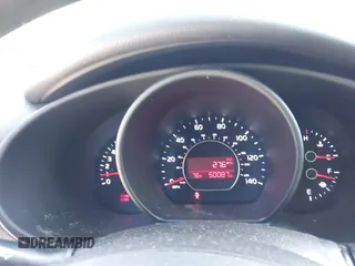 2019 Kia Soul z VIN KNDJN2A29K7017178, wystawiony jako IAAI lot #42310550 z przebiegiem 50 087 mil mil oraz . Historia ofert i sprzedaży dostępna na DreamBid. Obrazek 7.