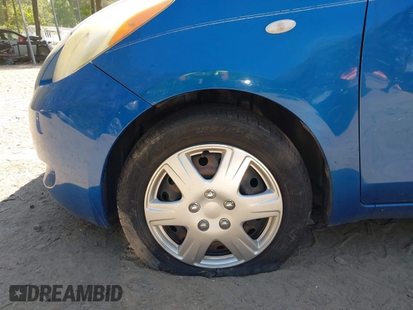 2007 Toyota Yaris z VIN JTDJT923575094820, wystawiony jako IAAI lot #42297736 z przebiegiem 201 052 mil mil oraz . Historia ofert i sprzedaży dostępna na DreamBid. Obrazek 6.