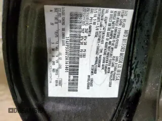 2002 Ford Taurus SES Standard z VIN 1FAFP55U72A161401, wystawiony jako Copart lot #55893125 z przebiegiem 128 258 mil mil oraz Czysty tytuł • Clean title. Historia ofert i sprzedaży dostępna na DreamBid. Obrazek 12.