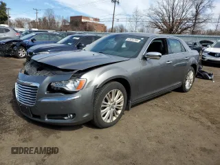 2011 Chrysler 300 C z VIN 2C3CK6CT9BH611857, wystawiony jako Copart lot #47034795 z przebiegiem 79 604 mil mil oraz Szkoda całkowita • Salvage title. Historia ofert i sprzedaży dostępna na DreamBid. Obrazek 1.