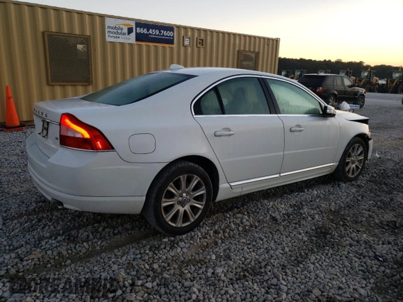2010 Volvo S80 I6 with VIN YV1982AS5A1116957, listed as a Copart auction lot 75601724 with 118,129 mi miles and Salvage Title. Bid and sale history available at carsss.com. Image 3.
