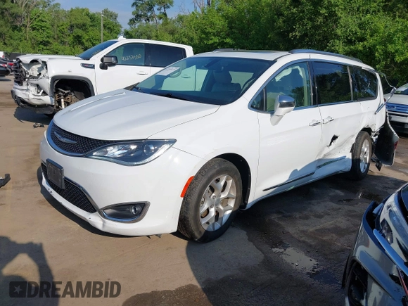 2020 Chrysler Pacifica Limited with VIN 2C4RC1GG1LR176086, listed as a IAAI auction lot 42255135 with 85,334 mi miles and . Bid and sale history available at DreamBid. Image 18.