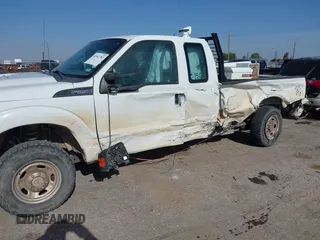 2015 Ford F-250 XLT с VIN 1FT7X2B62FEC35521, выставлен на аукционе IAAI как лот 42062782 с пробегом Не указан миль и . История ставок и продаж доступна на DreamBid. Изображение 6.