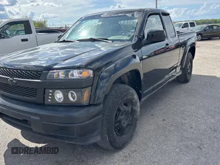 2005 GMC Canyon SLE Z71 z VIN 1GTDS196658185821, wystawiony jako Copart lot #56483455 z przebiegiem 230 072 mil mil oraz Tytuł czysty. Historia ofert i sprzedaży dostępna na DreamBid. Obrazek 2.