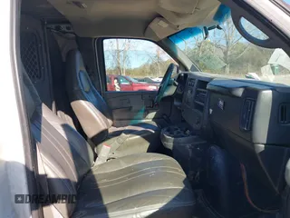 2008 Chevrolet Express Cargo Van with VIN 1GCGG25C481199553, listed as a IAAI auction lot 41508779 with 213,446 mi miles. Bid and sale history available at carsss.com. Image 5.