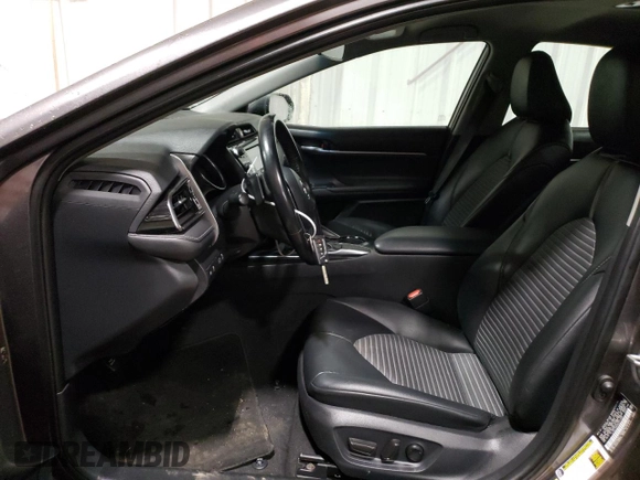 2019 Toyota Camry LE with VIN 4T1B11HK2KU217235, listed as a Copart auction lot 54064875 with 60,487 mi miles and Clean Title. Bid and sale history available at carsss.com. Image 7.
