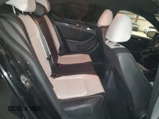 2015 Volkswagen Jetta SE with VIN 3VWD17AJ0FM211443, listed as a Copart auction lot 56900945 with 68,581 mi miles and Salvage title. Bid and sale history available at DreamBid. Image 10.