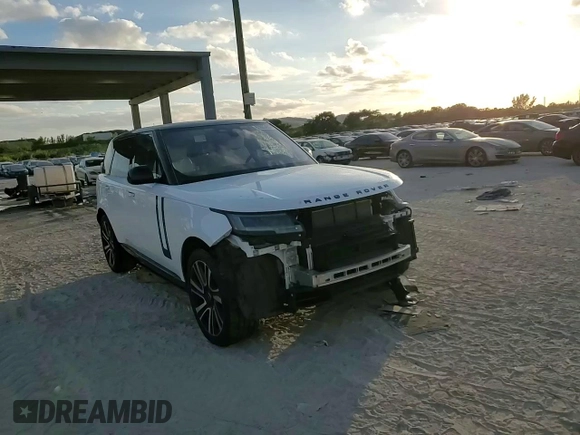 2023 Land Rover Range Rover SE z VIN SALKP9E7XPA063280, wystawiony jako Copart lot #87803455 z przebiegiem 38 966 mil mil oraz Szkoda całkowita • Salvage title. Historia ofert i sprzedaży dostępna na DreamBid. Obrazek 15.