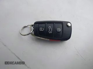 2020 Audi Q3 Premium z VIN WA1AECF30L1052472, wystawiony jako IAAI lot #41886809 z przebiegiem 101 600 mil mil oraz . Historia ofert i sprzedaży dostępna na DreamBid. Obrazek 11.