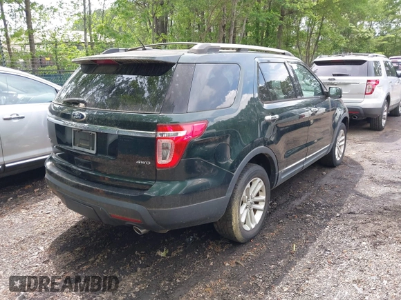 2013 Ford Explorer XLT with VIN 1FM5K8D86DGB82164, listed as a IAAI auction lot 42199511 with 158,378 mi miles and . Bid and sale history available at carsss.com. Image 4.