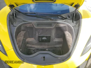 2018 McLaren 570S z VIN SBM13FAA0JW004562, wystawiony jako Copart lot #47242645 z przebiegiem Nie podano mil oraz Tytuł czysty. Historia ofert i sprzedaży dostępna na DreamBid. Obrazek 11.