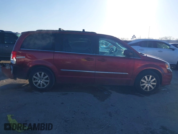 2014 Chrysler Town & Country Touring with VIN 2C4RC1BGXER126894, listed as a IAAI auction lot 41759567 with 150,994 mi miles. Bid and sale history available at carsss.com. Image 13.
