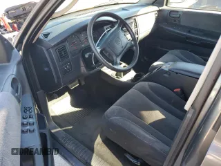 2004 Dodge Dakota Sport z VIN 1D7HG38K94S556894, wystawiony jako Copart lot #79743994 z przebiegiem 174 933 mil mil oraz Szkoda całkowita • Salvage title. Historia ofert i sprzedaży dostępna na DreamBid. Obrazek 8.
