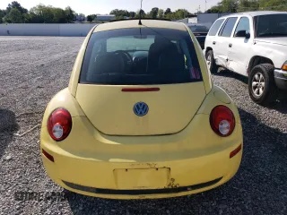2007 Volkswagen New Beetle Coupe with VIN 3VWRG31C87M516477, listed as a Copart auction lot 70817964 with 135,320 mi miles and Clean Title. Bid and sale history available at carsss.com. Image 6.