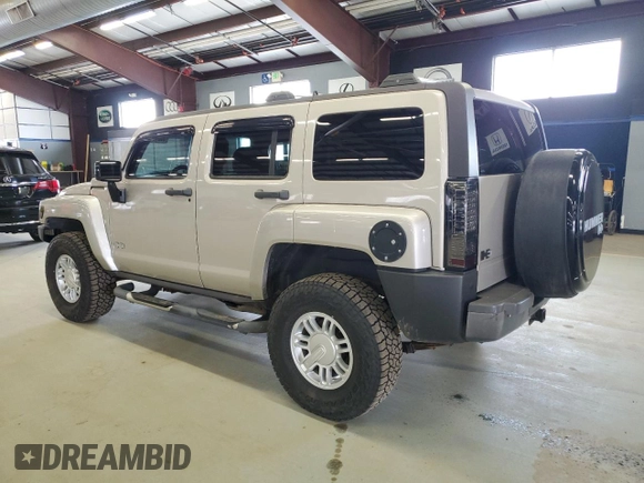 2006 Hummer H3 with VIN 5GTDN136X68176999, listed as a Copart auction lot 53315185 with 225,423 mi miles and Clean Title. Bid and sale history available at carsss.com. Image 2.