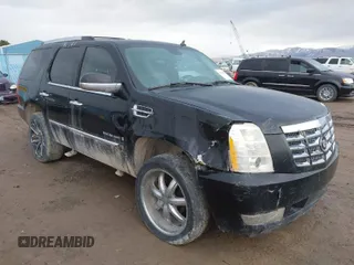 2007 Cadillac Escalade with VIN 1GYFK63837R335391, listed as a IAAI auction lot 41841549 with 242,187 mi miles. Bid and sale history available at carsss.com. Image 1.