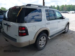 2006 Ford Explorer Eddie Bauer с VIN 1FMEU64E66UB21521, выставлен на аукционе IAAI как лот 42659919 с пробегом 226 396 миль миль и . История ставок и продаж доступна на DreamBid. Изображение 4.