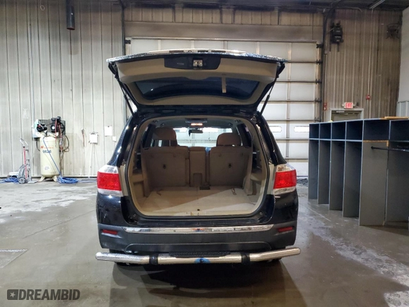 2013 Toyota Highlander with VIN 5TDBK3EH0DS200284, listed as a Copart auction lot 46678105 with 180,456 mi miles and Salvage Title. Bid and sale history available at carsss.com. Image 6.