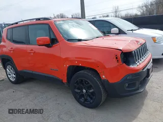 2017 Jeep Renegade Altitude z VIN ZACCJBBB5HPG34172, wystawiony jako IAAI lot #41790112 z przebiegiem 92 148 mil mil oraz . Historia ofert i sprzedaży dostępna na DreamBid. Obrazek 14.