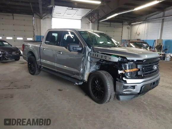 2024 Ford F-150 XLT with VIN 1FTEW3LP2RFB49048, listed as a IAAI auction lot 42025793 with 109 mi miles. Bid and sale history available at carsss.com. Image 1.