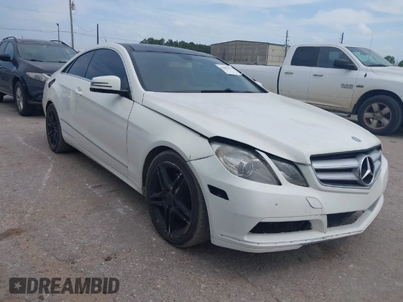 2012 Mercedes-Benz E 350 with VIN WDDKJ5KB4CF130789, listed as a IAAI auction lot 42083917 with 174,189 mi miles and . Bid and sale history available at DreamBid. Image 1.