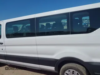 2025 Ford Transit Passenger XL с VIN 1FBAX2Y87SKA21414, выставлен на аукционе IAAI как лот 42517952 с пробегом 6 551 миль миль и . История ставок и продаж доступна на DreamBid. Изображение 14.