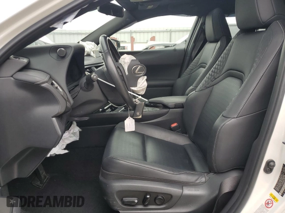 2019 Lexus UX 200 z VIN JTHY3JBH5K2011827, wystawiony jako Copart lot #60701205 z przebiegiem 55 736 mil mil oraz Szkoda całkowita • Salvage title. Historia ofert i sprzedaży dostępna na DreamBid. Obrazek 7.