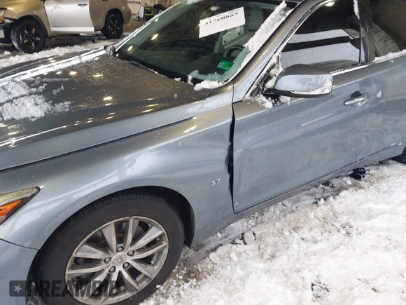 2015 Infiniti Q50 Premium with VIN JN1BV7AR4FM399046, listed as a IAAI auction lot 41560885 with 143,488 mi miles and . Bid and sale history available at DreamBid. Image 6.
