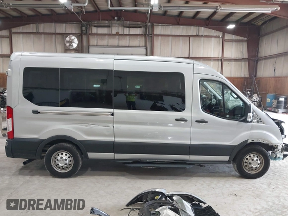 2021 Ford Transit Passenger XL с VIN 1FBAX9CG9MKA15625, выставлен на аукционе IAAI как лот 42491429 с пробегом 99 401 миль миль и . История ставок и продаж доступна на DreamBid. Изображение 14.