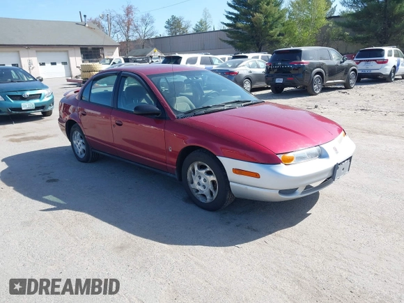 2000 Saturn SL z VIN 1G8ZK5274YZ241392, wystawiony jako IAAI lot #42168456 z przebiegiem 99 406 mil mil oraz . Historia ofert i sprzedaży dostępna na DreamBid. Obrazek 1.