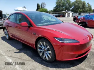 2025 Tesla Model 3 Long Range z VIN 5YJ3E1EA1SF931133, wystawiony jako Copart lot #57804915 z przebiegiem 1 226 mil mil oraz Szkoda całkowita • Salvage title. Historia ofert i sprzedaży dostępna na DreamBid. Obrazek 4.