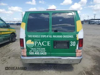2012 Ford Econoline Passenger XL z VIN 1FBNE3BL1CDA15916, wystawiony jako Copart lot #51863495 z przebiegiem 281 831 mil mil oraz Czysty tytuł • Clean title. Historia ofert i sprzedaży dostępna na DreamBid. Obrazek 6.