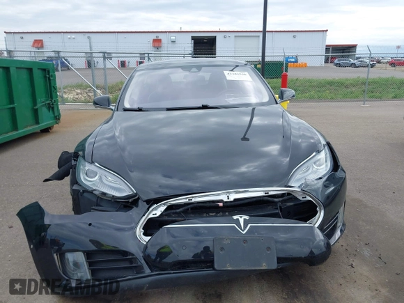 2016 Tesla Model S 90D с VIN 5YJSA1E27GF129855, выставлен на аукционе IAAI как лот 42282536 с пробегом 92 050 миль миль и . История ставок и продаж доступна на DreamBid. Изображение 12.