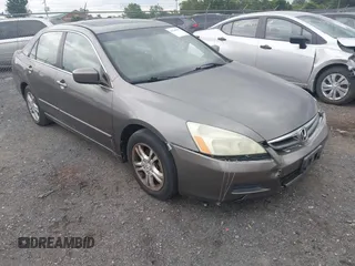 2007 Honda Accord EX z VIN 1HGCM56707A064838, wystawiony jako IAAI lot #42240861 z przebiegiem 134 933 mil mil oraz . Historia ofert i sprzedaży dostępna na DreamBid. Obrazek 1.