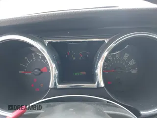 2007 Ford Mustang Deluxe with VIN 1ZVFT80N475370373, listed as a IAAI auction lot 41944197 with 175,077 mi miles. Bid and sale history available at carsss.com. Image 7.