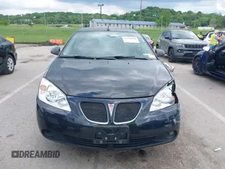 2008 Pontiac G6 1SV Value Leader z VIN 1G2ZF57B984250310, wystawiony jako IAAI lot #42248558 z przebiegiem 119 011 mil mil oraz . Historia ofert i sprzedaży dostępna na DreamBid. Obrazek 12.