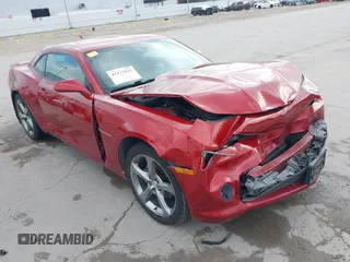 2014 Chevrolet Camaro LT z VIN 2G1FB1E31E9310984, wystawiony jako IAAI lot #42172423 z przebiegiem 161 239 mil mil oraz . Historia ofert i sprzedaży dostępna na DreamBid. Obrazek 1.