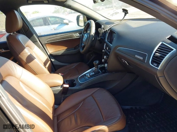 2016 Audi Q5 Premium with VIN WA1C2AFP0GA034777, listed as a IAAI auction lot 41827192 with 139,365 mi miles. Bid and sale history available at carsss.com. Image 5.