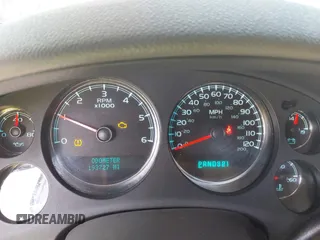 2008 GMC Yukon SLT w/4SB with VIN 1GKFC13JX8R175248, listed as a IAAI auction lot 41913083 with 193,272 mi miles. Bid and sale history available at carsss.com. Image 7.