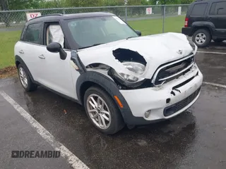 2015 MINI Countryman S с VIN WMWZC3C54FWT02126, выставлен на аукционе IAAI как лот 42228098 с пробегом Не указан миль и . История ставок и продаж доступна на DreamBid. Изображение 1.