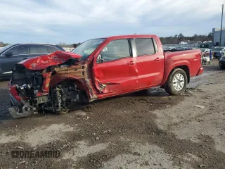 2022 Nissan Frontier S with VIN 1N6ED1EK4NN668837, listed as a Copart auction lot 45220995 with 35,300 mi miles and Salvage Title. Bid and sale history available at carsss.com. Image 1.